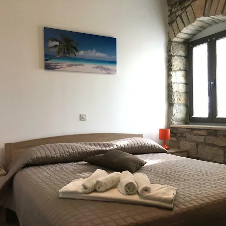 Blog Sveti Lovreč Pazenatički